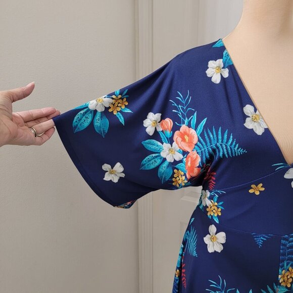 Express Vibrant Blue and Orange Shorts - Picture 9 of 16